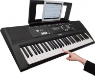 Yamaha EZ-220 teclado portátil (61 teclas, 392 voces), negro por 168 €