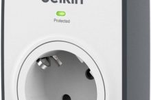 Belkin BSV103 SurgeCube Protección contra sobretensiones un zócalo y 2 puertos USB por 14,99 €